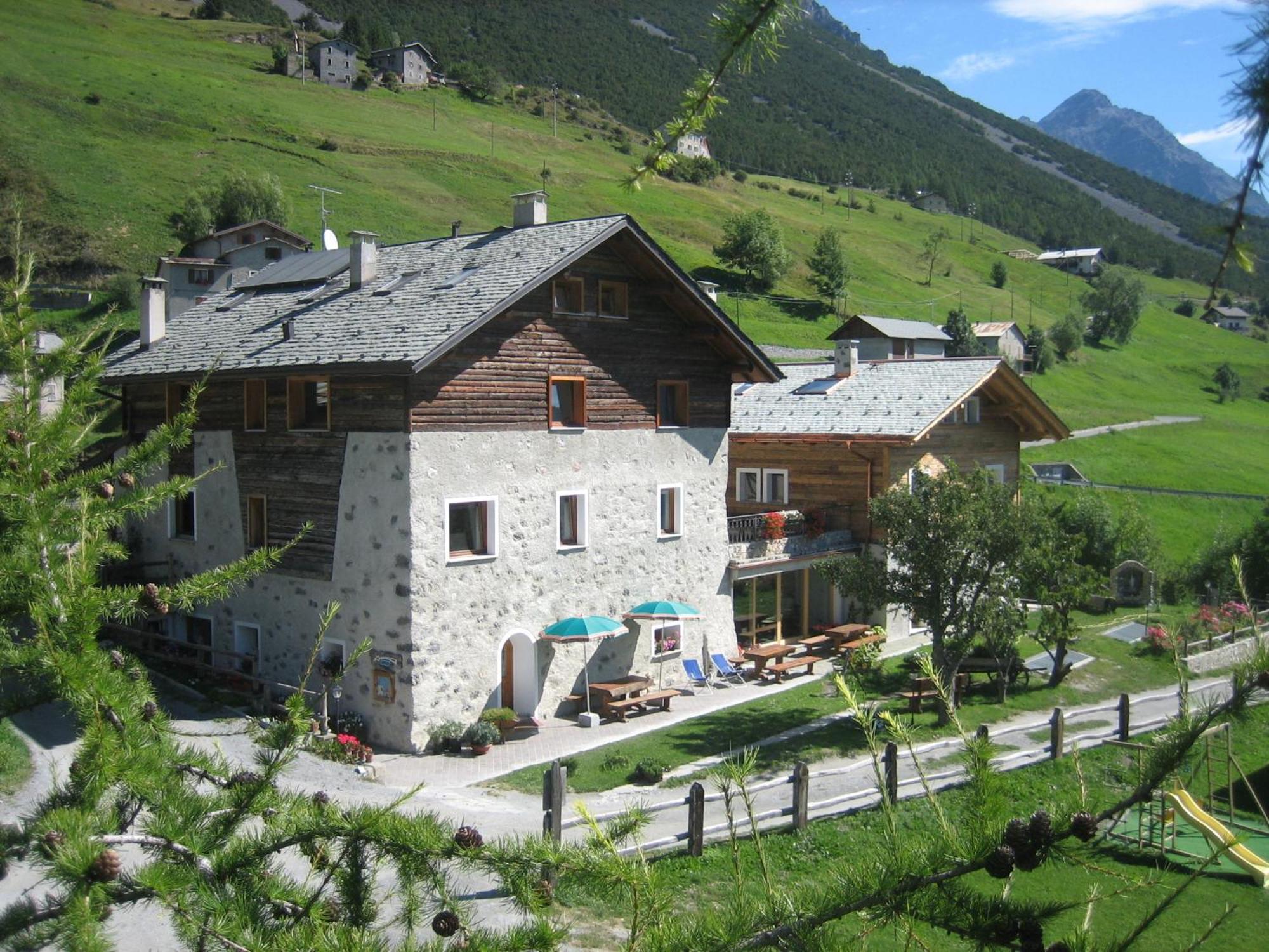 Agriturismo Raethia Isolaccia Eksteriør billede