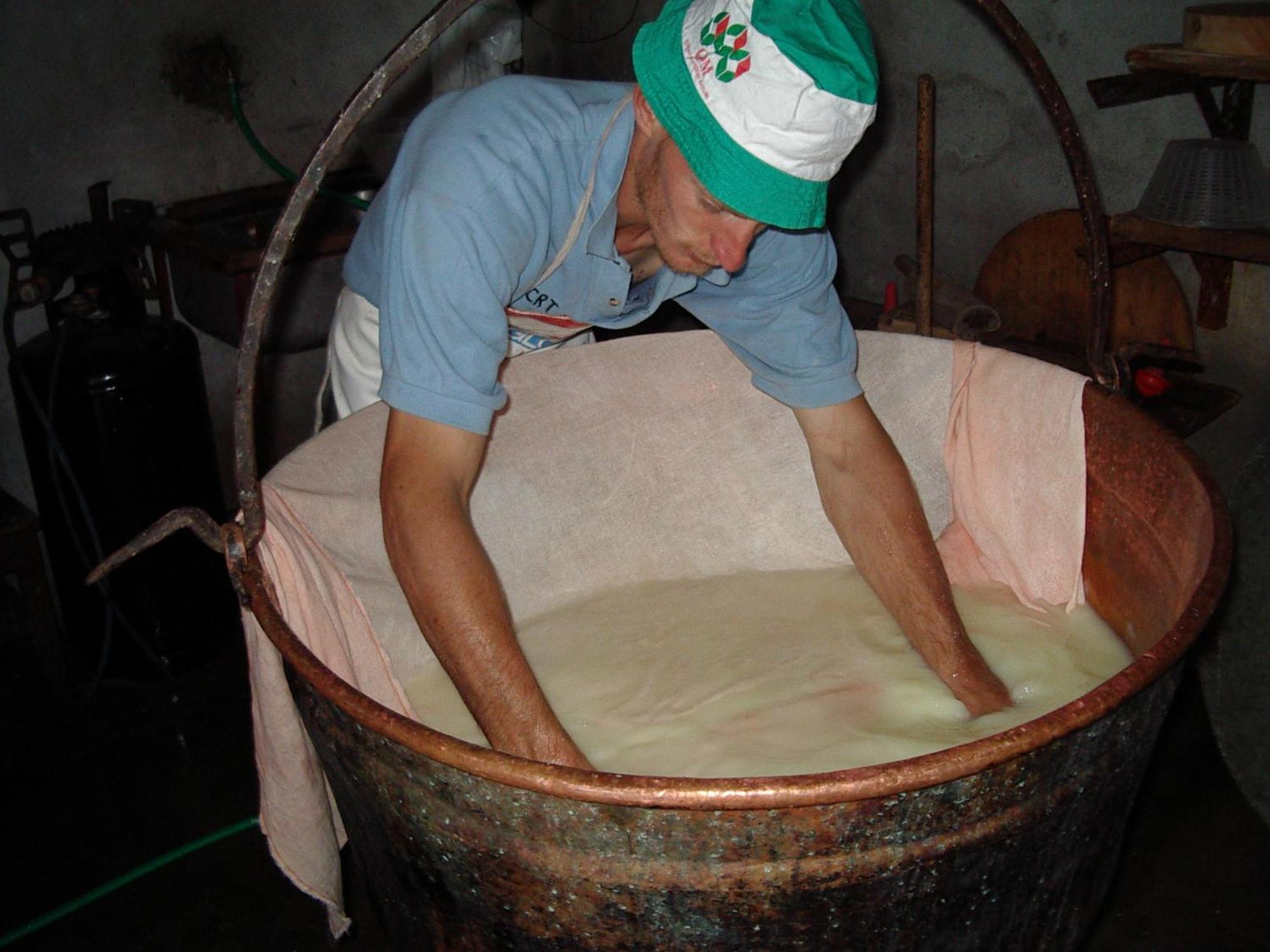 Agriturismo Raethia Isolaccia Eksteriør billede