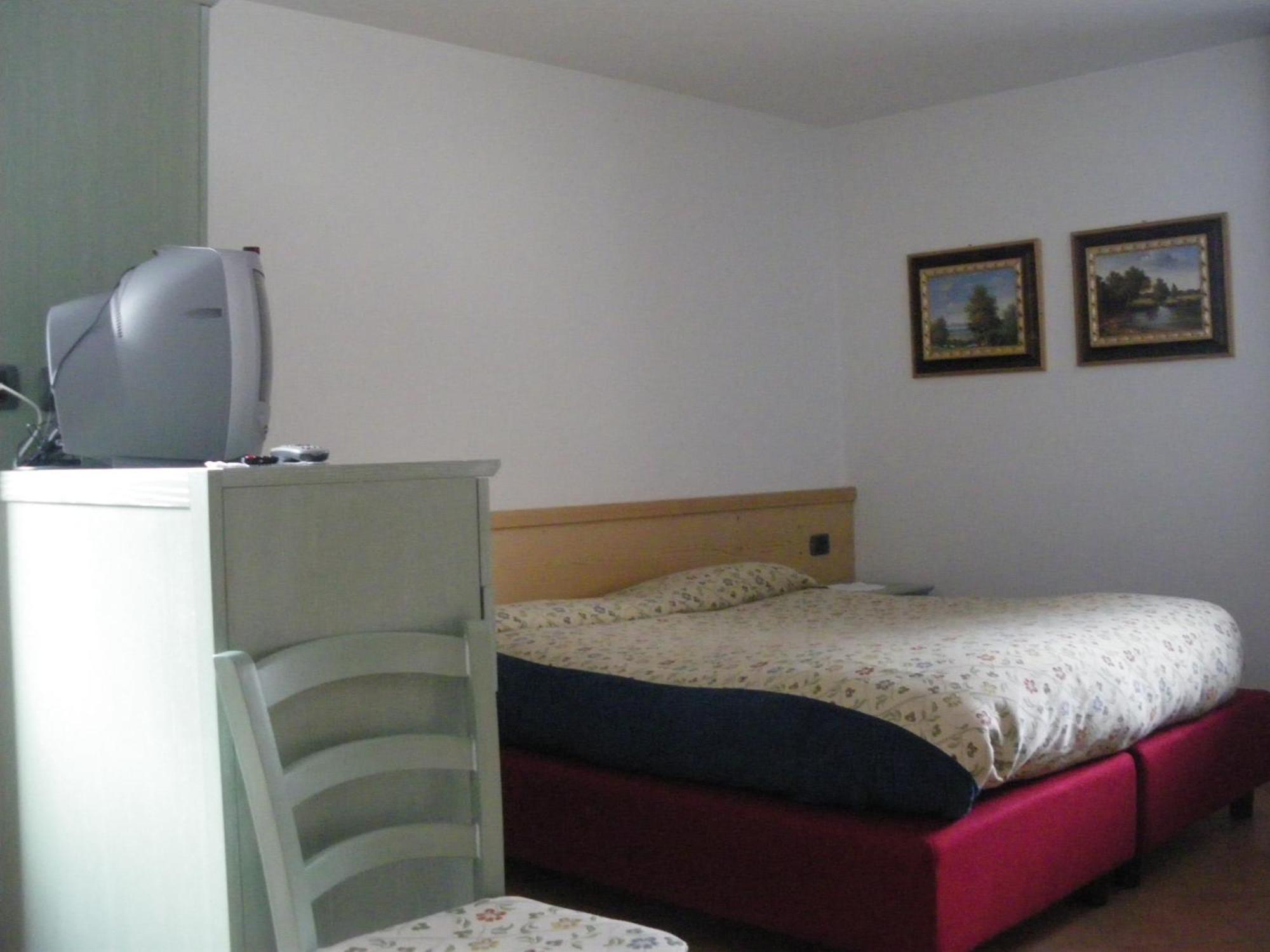 Agriturismo Raethia Isolaccia Eksteriør billede