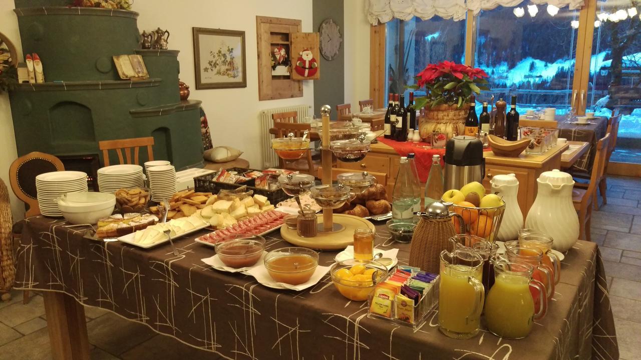 Agriturismo Raethia Isolaccia Eksteriør billede